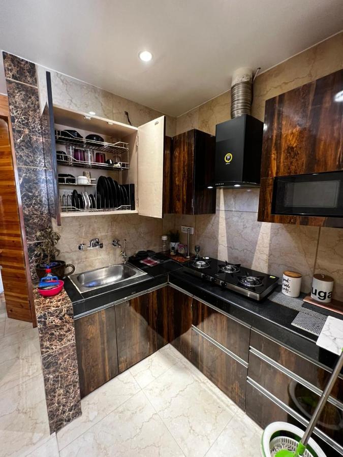 Divine Studios Rajouri Garden نيودلهي المظهر الخارجي الصورة